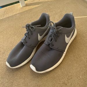 Nike Roshe Runs